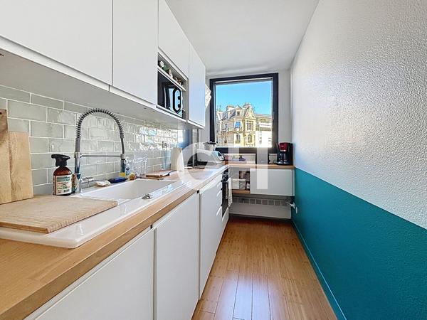Paris 12ème  NATION-PICPUS Deux pièces rénovées avec balcon sans vis-à-vis