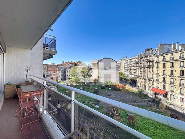 Paris 12ème  NATION-PICPUS Deux pièces rénovées avec balcon sans vis-à-vis