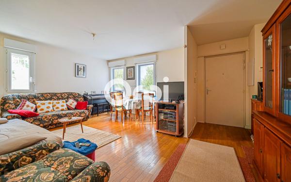 Appartement à vendre    2 pièces • 54 m2 Paris 20