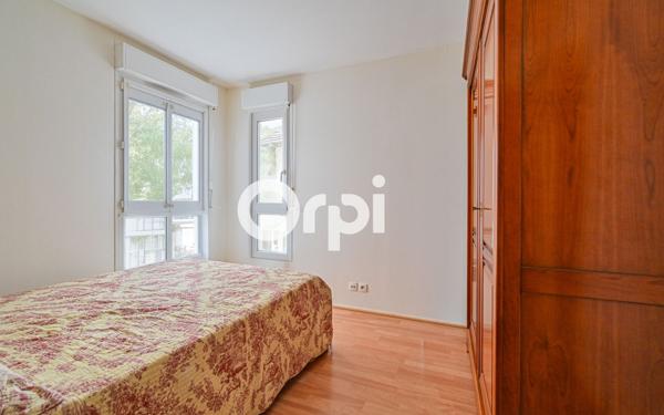 Appartement à vendre    2 pièces • 54 m2 Paris 20
