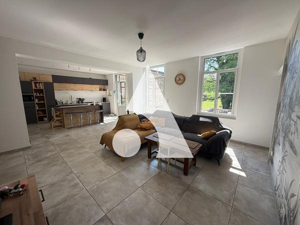 Maison 6 pièces 215 m2