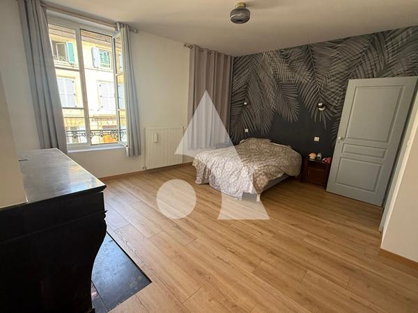 Maison 6 pièces 215 m2