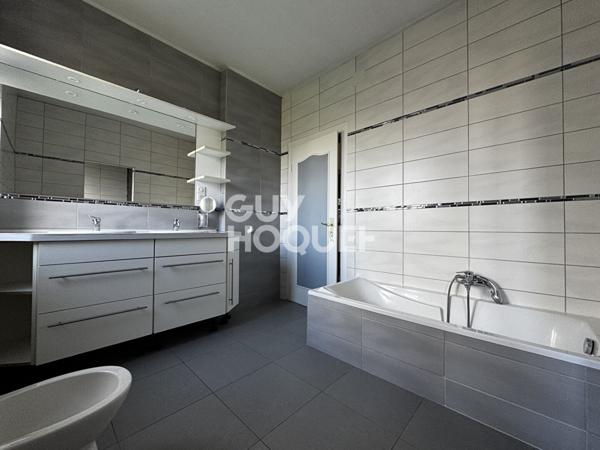 Maison de prestige à vendre à Thionville - 7 pièces, 5 chambres, 172 m²