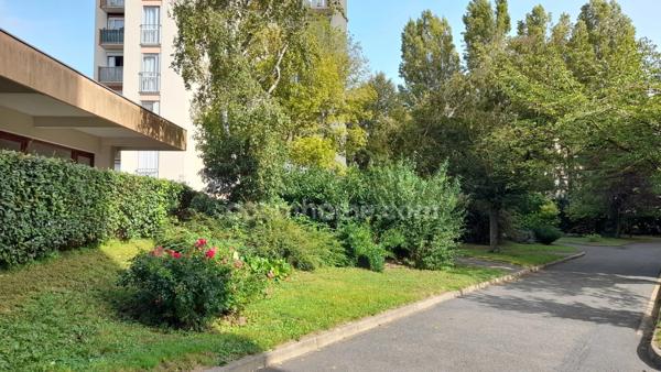 Appartement à vendre 4 pièces VILLEJUIF (94)