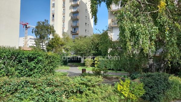 Appartement à vendre 4 pièces VILLEJUIF (94)