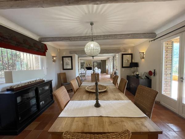 Maison à vendre  8 pièces - 285,63 m2 LE PLAN DE LA TOUR - 83