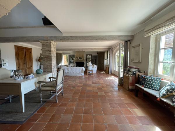 Maison à vendre  8 pièces - 285,63 m2 LE PLAN DE LA TOUR - 83