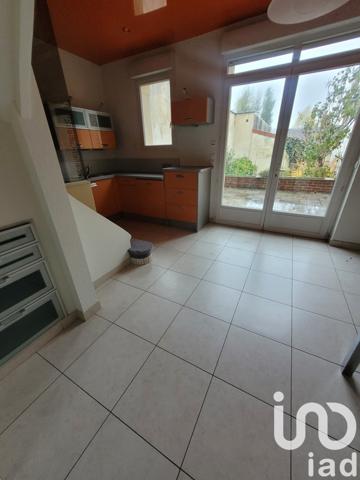 Maison de ville 4 pièces de 107 m² à Chauny (02300)
