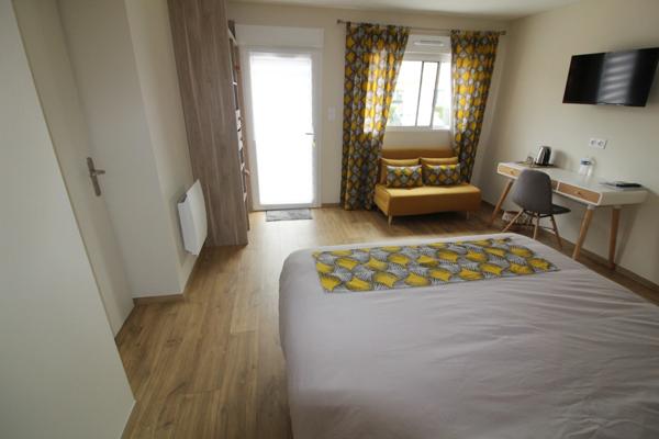 CO-LOCATION en MEUBLE à LA ROCHE sur YON, proche de la Faculté et de l’école d’infirmières