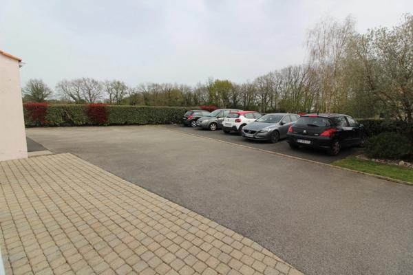 CO-LOCATION en MEUBLE à LA ROCHE sur YON, proche de la Faculté et de l’école d’infirmières