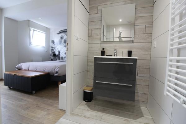 CO-LOCATION en MEUBLE à LA ROCHE sur YON, proche de la Faculté et de l’école d’infirmières