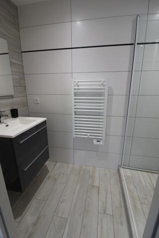 CO-LOCATION en MEUBLE à LA ROCHE sur YON, proche de la Faculté et de l’école d’infirmières