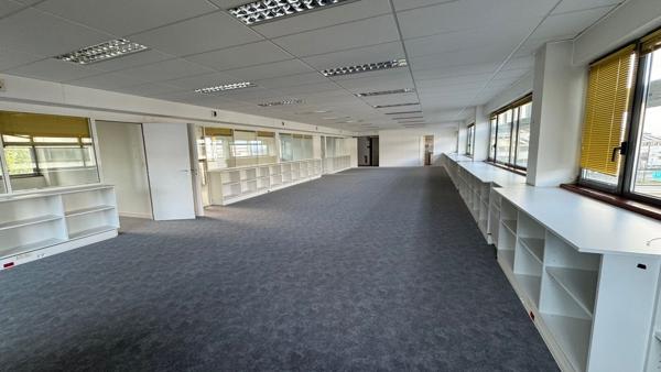 A LOUER A VENDRE PLATEAU DE BUREAUX PORT DE COMMERCE BREST
