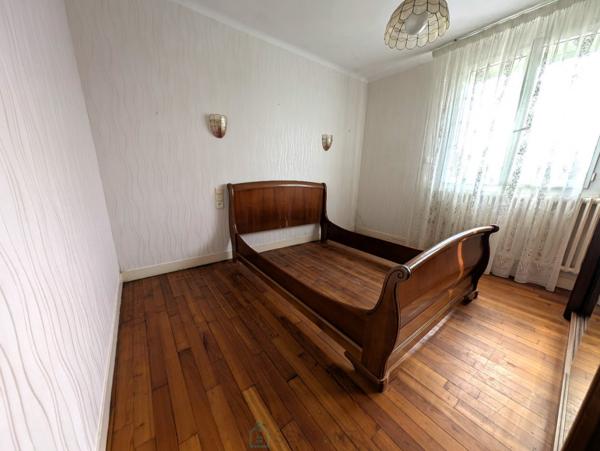 Maison sur sous-sol complet sur 880 m2 de terrain