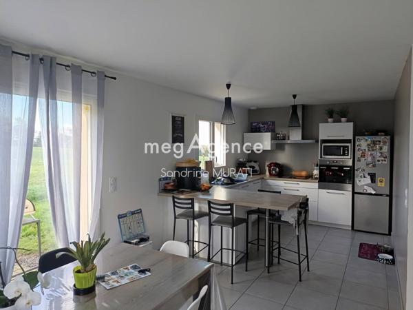 Maison à Carrouges, 61320 - 5 pièces 93m²