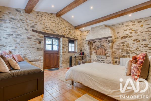 Maison à vendre 15 pièces 365 m² Essarts-en-Bocage