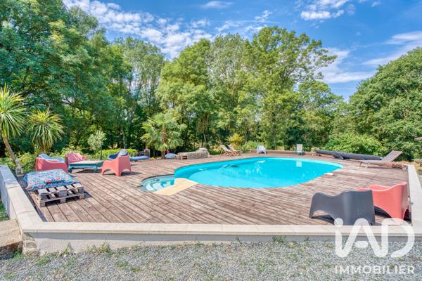 Maison à vendre 15 pièces 365 m² Essarts-en-Bocage
