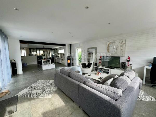 Pavillon 6 chambres sur terrain de 430m2