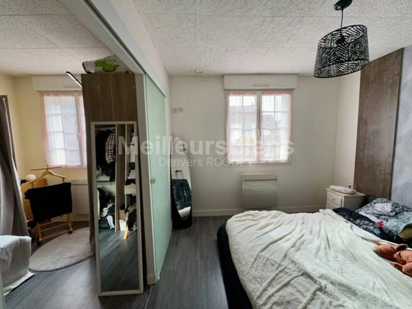 Pavillon 6 chambres sur terrain de 430m2