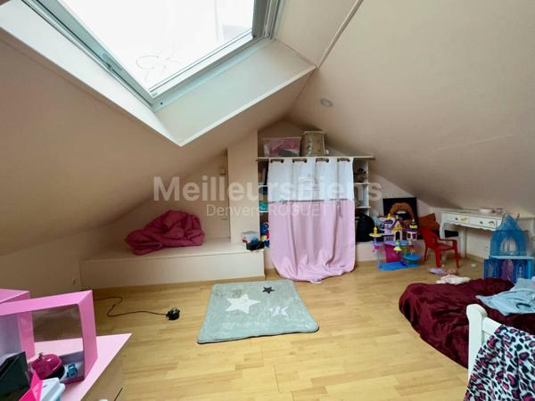 Pavillon 6 chambres sur terrain de 430m2