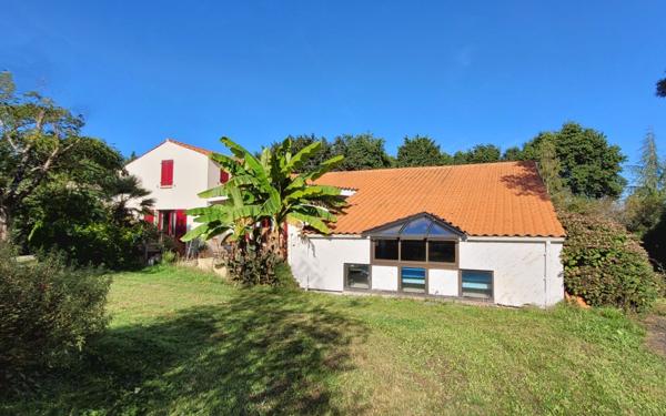 Maison à vendre    6 pièces •  L'Herbergement