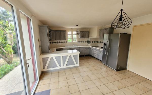 Maison à vendre    6 pièces •  L'Herbergement