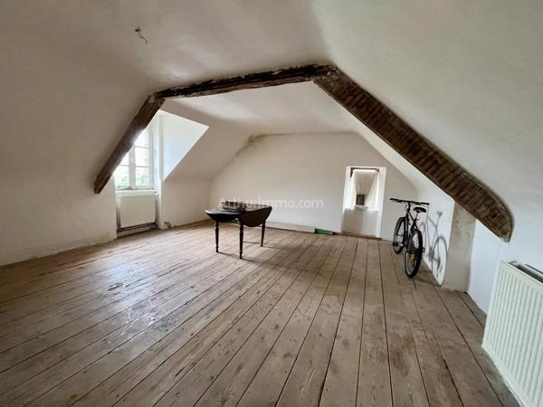 Vente                                                      Appartement
                        
                     3 pièces                      43 m2                     à Dinan
