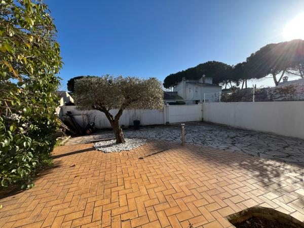 Villa T4 avec mezzanine, piscine, garage idéalement placée à la Grande motte