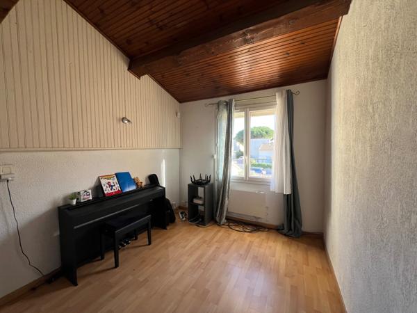 Villa T4 avec mezzanine, piscine, garage idéalement placée à la Grande motte