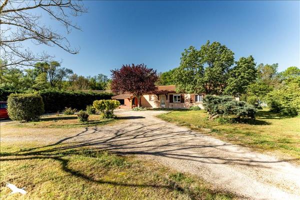 Maison à vendre |  Labastide-Saint-Pierre |  5 pièces | 126 m²