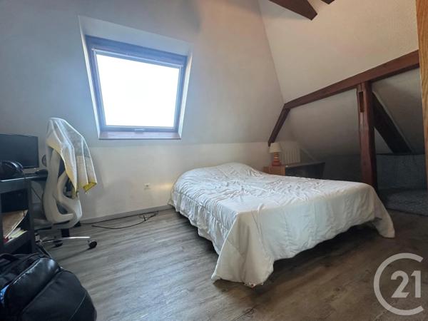 Immeuble à vendre  235 m 2   OSTWALD  - 67