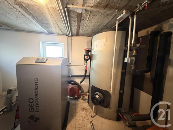 Immeuble à vendre  235 m 2   OSTWALD  - 67