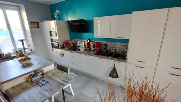 Maison à vendre 6 pièces COMBRIT (29)