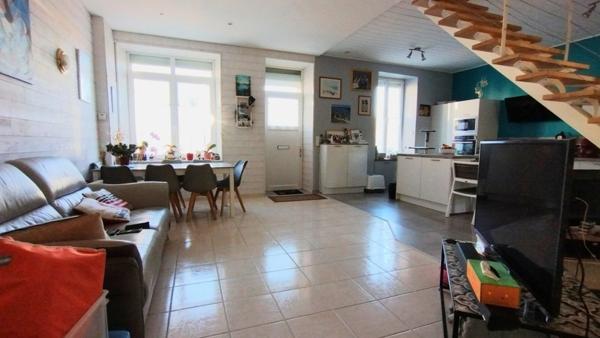 Maison à vendre 6 pièces COMBRIT (29)