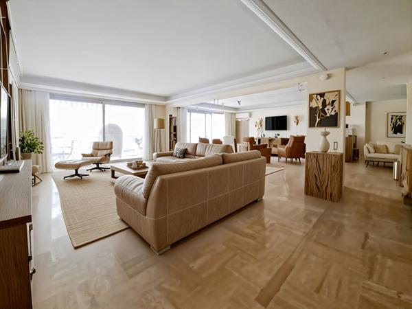 Appartement Cannes 4/5 pièces 173 m² - Basse Californie - Plages - Croisette - Parking et Caves