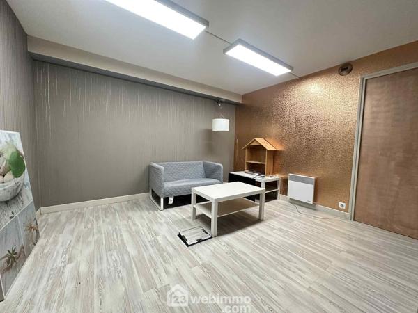 Immeuble 256 m² à Laon 02000