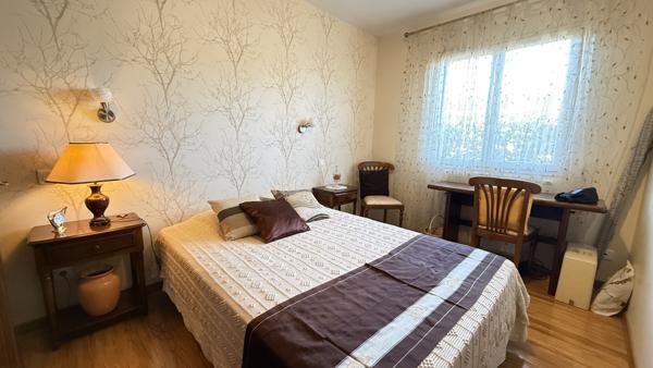 Cusset (03300) Viager occupé Monsieur 91 ans et Dame 71 ans - Maison de plain-pied récente avec jardin et garage