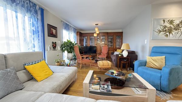 Cusset (03300) Viager occupé Monsieur 91 ans et Dame 71 ans - Maison de plain-pied récente avec jardin et garage