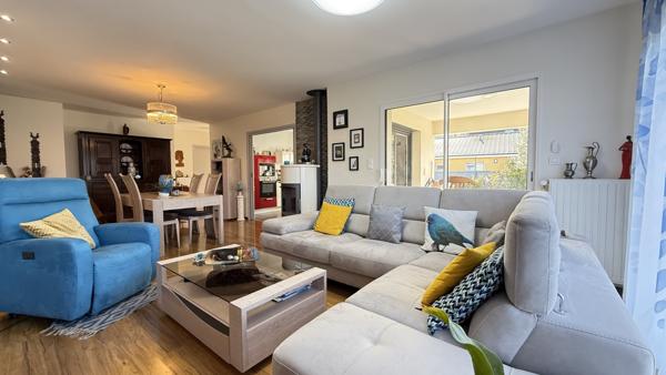 Cusset (03300) Viager occupé Monsieur 91 ans et Dame 71 ans - Maison de plain-pied récente avec jardin et garage