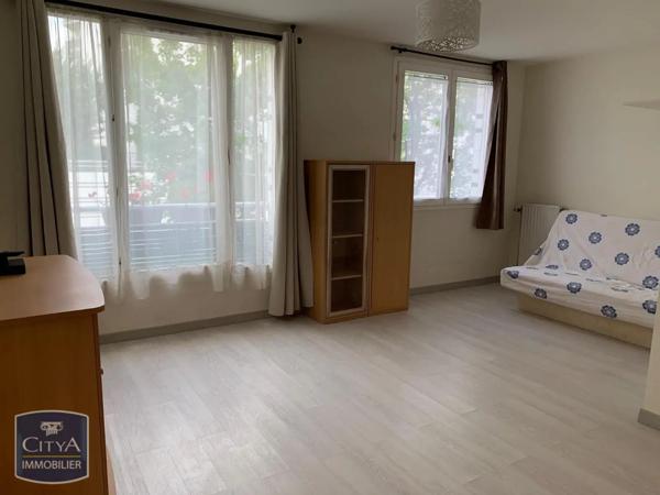 Appartement à louer 2 pièces 50.5m² Torcy (77200)