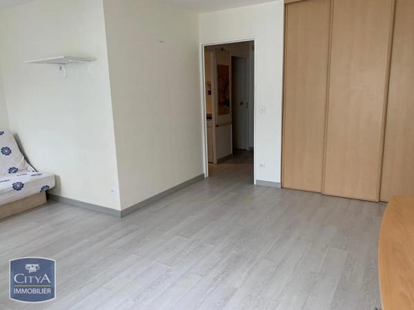 Appartement à louer 2 pièces 50.5m² Torcy (77200)