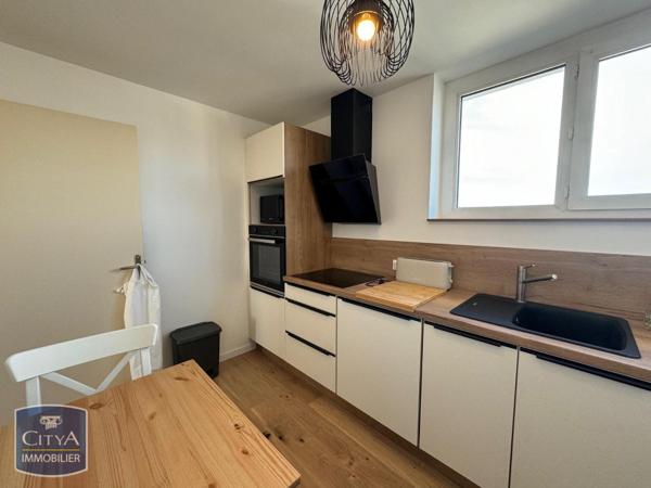 Appartement à louer 3 pièces 61.4m²