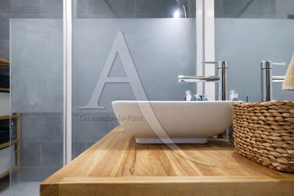 Appartement Charenton Le Pont 2 pièce(s) 52.59 m2 métro Liberté et Bois de Vincennes