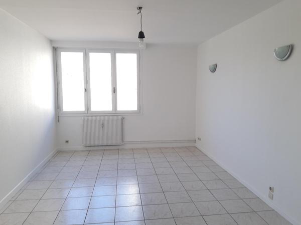 Appartement · Location Villefranche Sur Saone (69400) 2 pièces · 52m²
