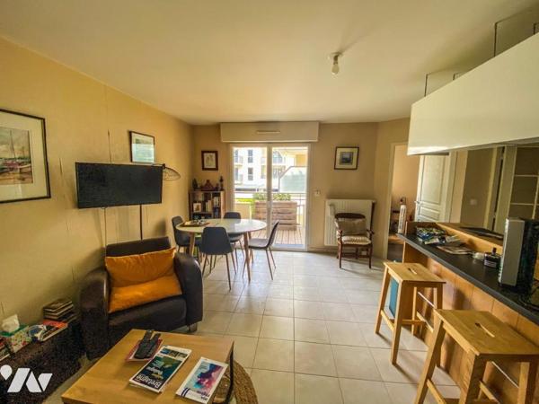 AVRILLE APPARTEMENT T2 AVEC TERRASSE ET PARKING