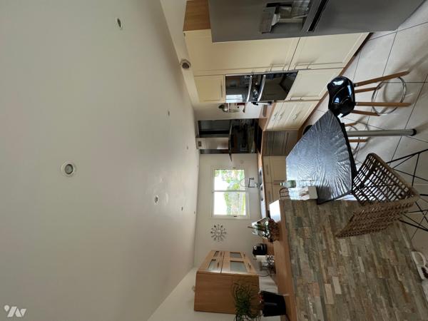 Maison avec jardin et grand garage proche centre-ville