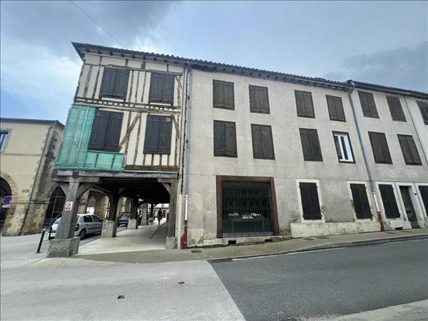 Maison à vendre |  Miélan |  6 pièces | 209 m²