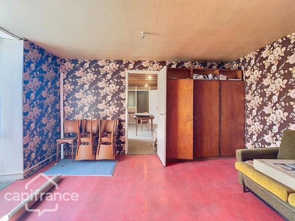 Maison à vendre 7 pièces GEAY (79)