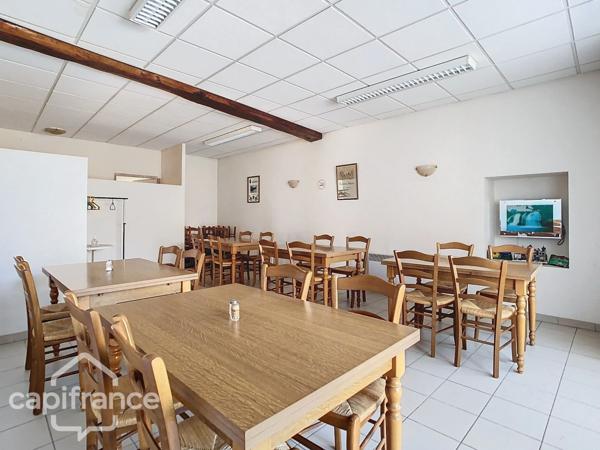 Maison à vendre 7 pièces GEAY (79)