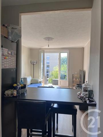 Appartement à vendre  3 pièces - 55,92 m 2   LONS LE SAUNIER  - 39